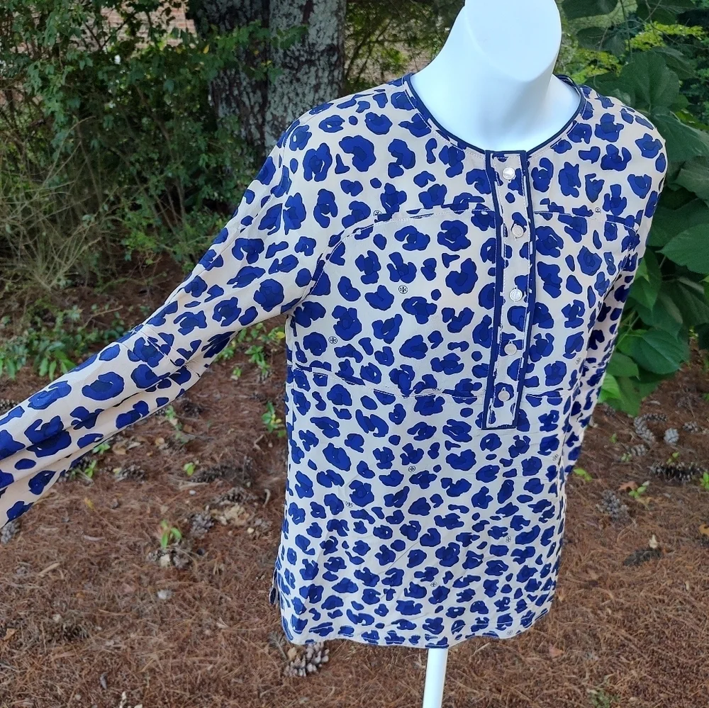 Tory Burch Robin Silk Blue Cheetah Print Long Sleeve Tunic Blouse Women's Size 2